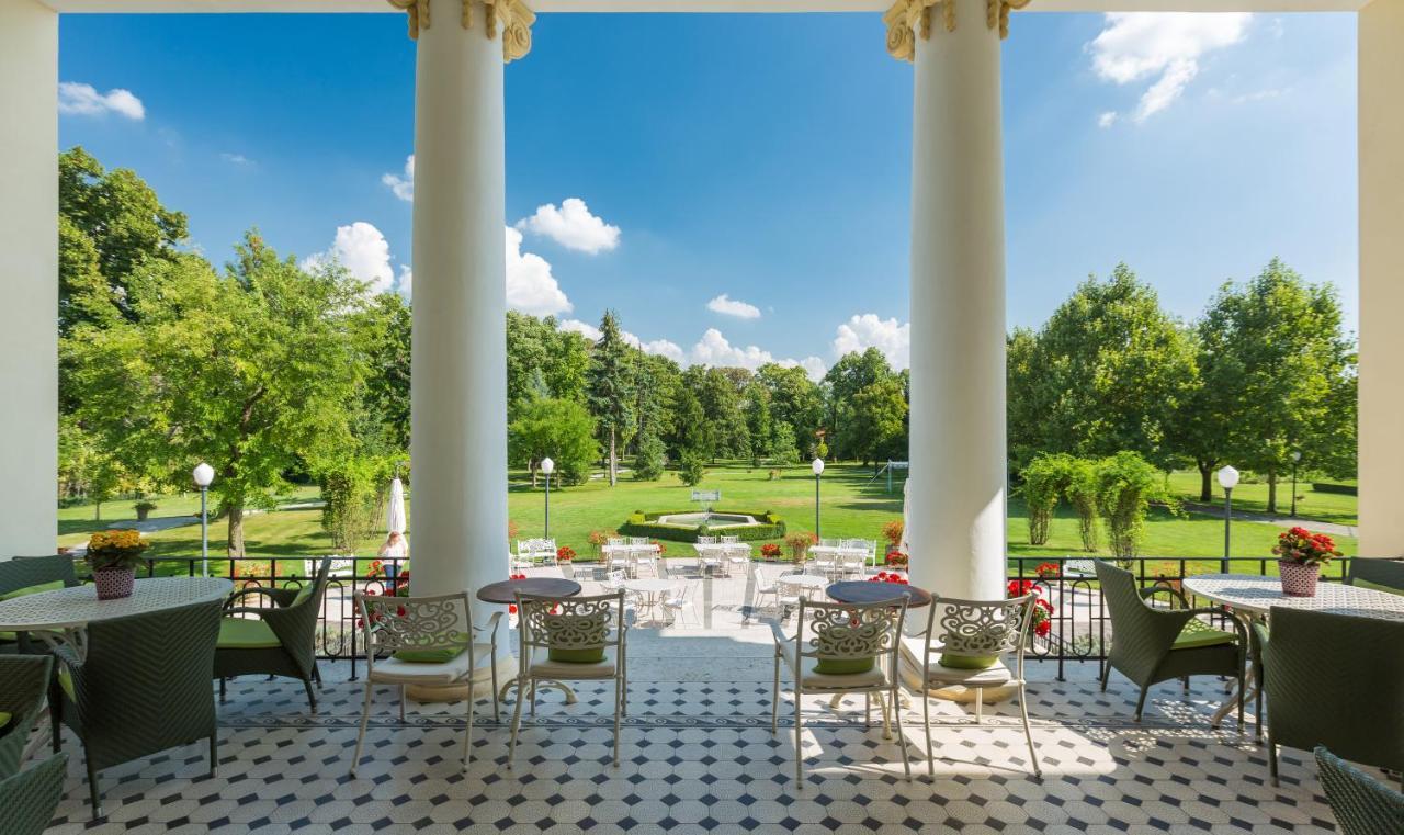 Amade Chateau Vrakúň エクステリア 写真